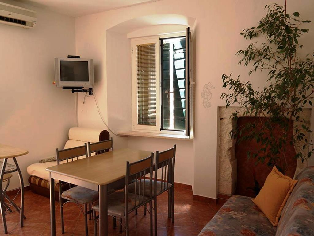 Central Sibenik Apartments الغرفة الصورة